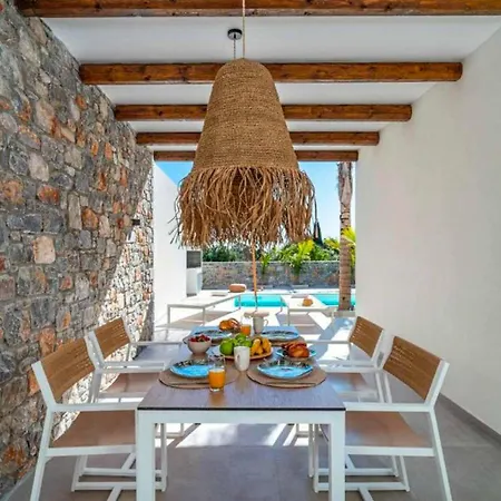 Iviskus Villa Jenádi