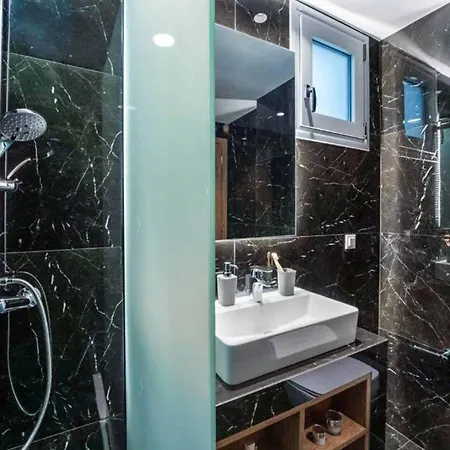 Willa Iviskus Jenadi